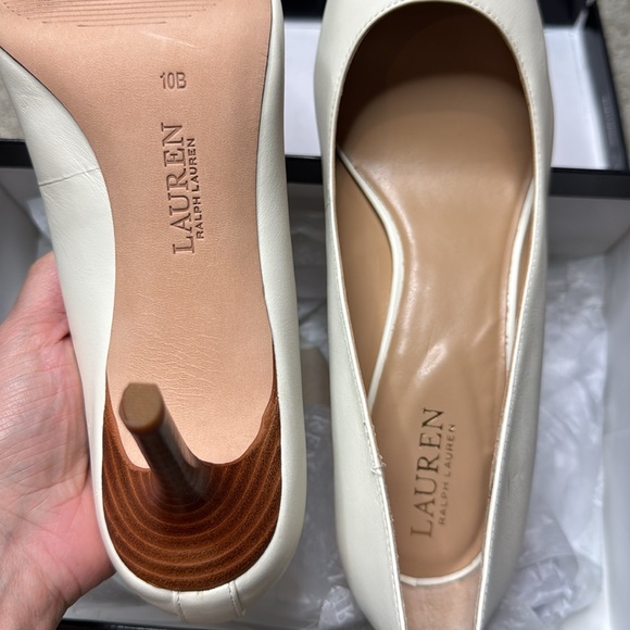 Lauren Ralph Lauren Lauren Ralph Lauren
Women's Lanette Pointed-Toe Pumps - Picture 6 of 6